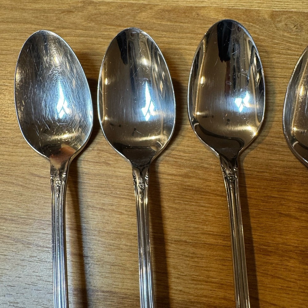 KENNETT SQUARE 5 Iced Tea Spoons Oneida Distinction Deluxe Stainless HH - Picture 2 of 12